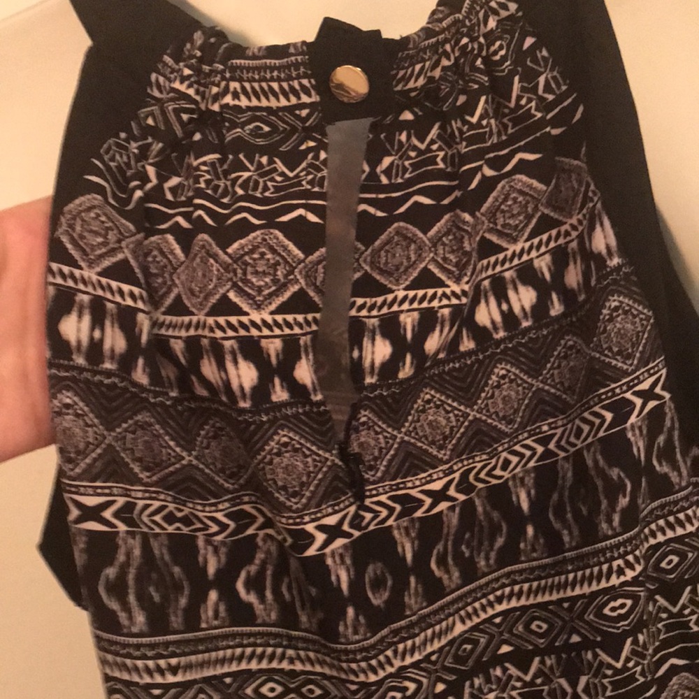 Cache shorts halter romper - Picture 7 of 9